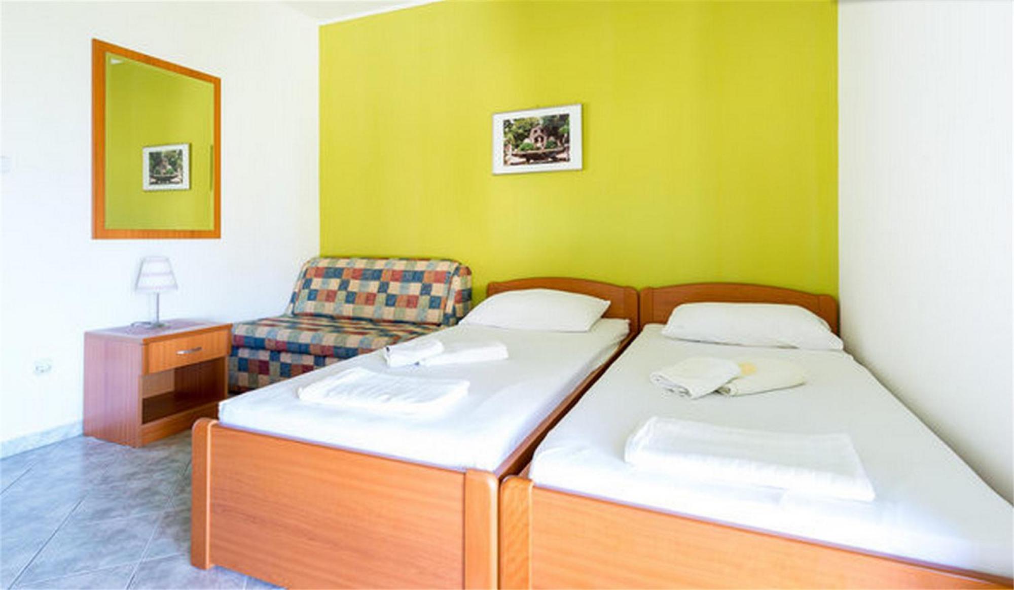 Hotel Sunny House Free Parking Trsteno Zimmer foto