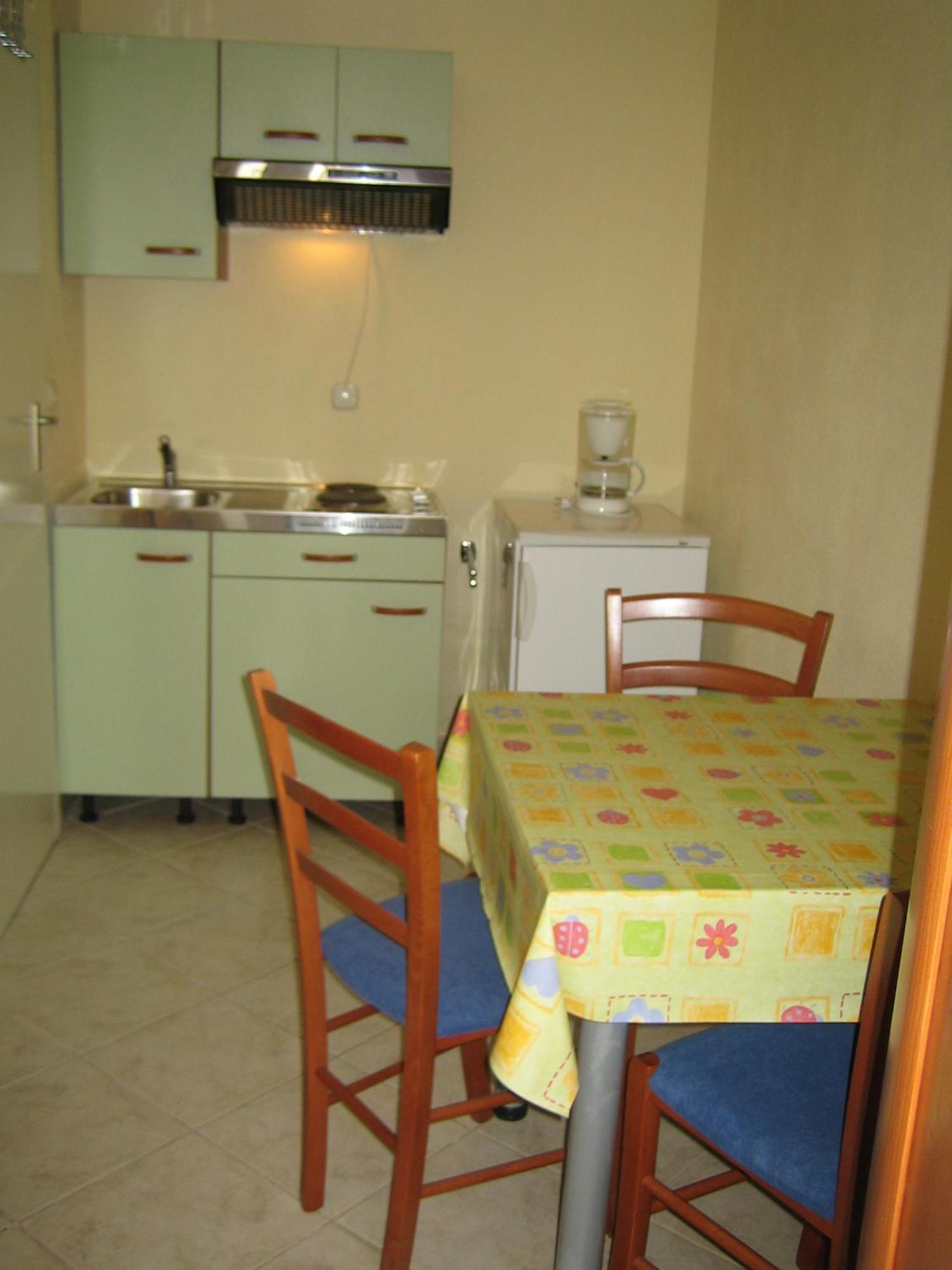 Hotel Sunny House Free Parking Trsteno Zimmer foto